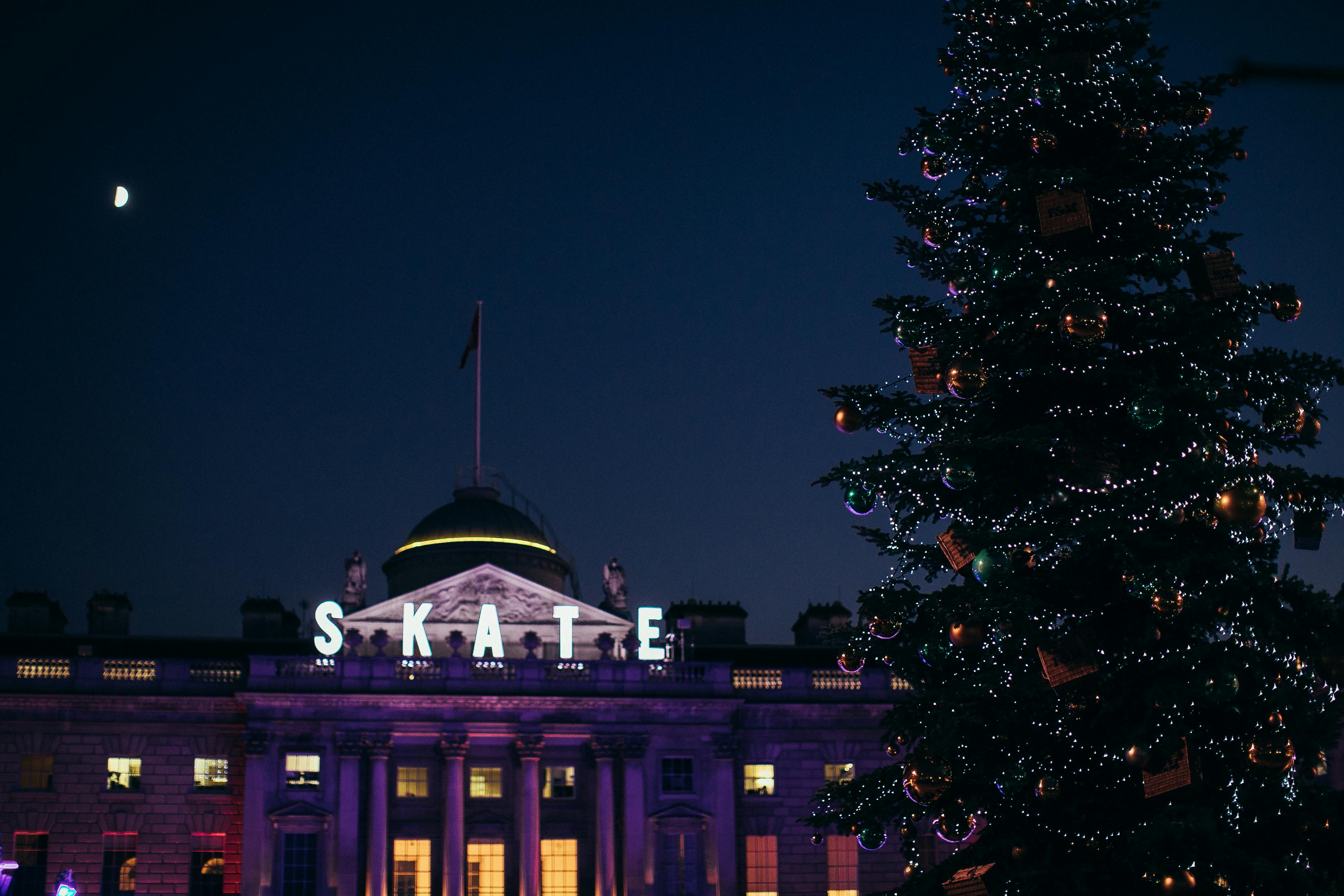 Where Are the Specific Filming Locations in London for Jingle Bell Heist?
